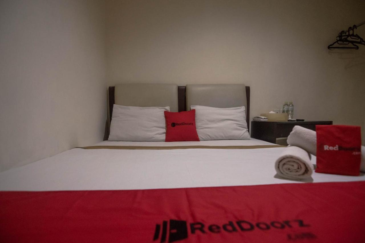 Reddoorz Near Rs Husada Jakarta Exterior photo